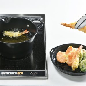 機能が自慢！揚げ鍋16ｃｍ（揚げバット付）